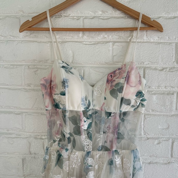 Windsor Floral White and Pink Dress - Picture 8 of 14